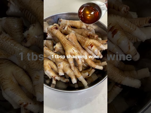 Simple & delicious braised soy sauce chicken feet