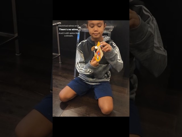 This Coin Spinner Uses Ratchets and Rubber Bands to Spin ALL THE COINS!