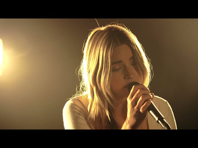 Katelyn Tarver - All Our Friends Are Splitting Up (Live Session)