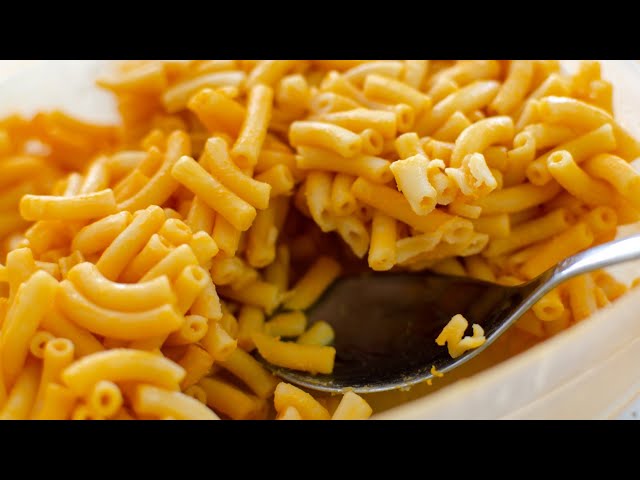 Huge Mistakes Everyone Makes When Cooking Mac And Cheese