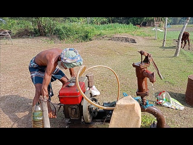 A skill farmer try to start a water pump. How to start a 5hp wayer pump.Easy technic start process.