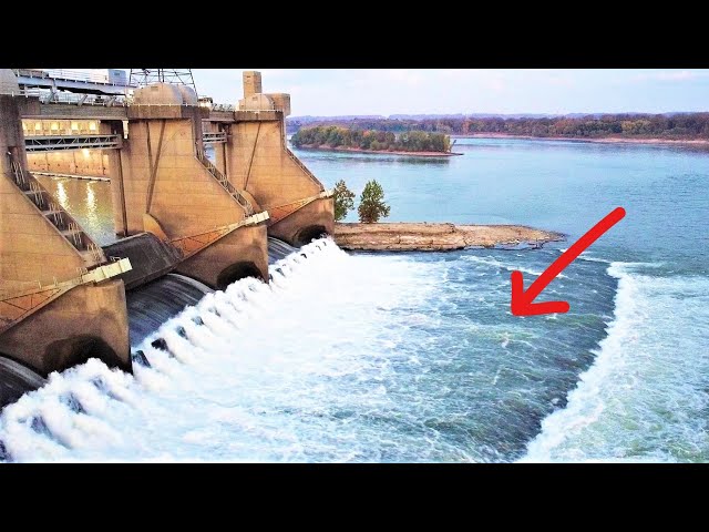 The most dangerous dam on the Ohio river, produces tons of fall catfish