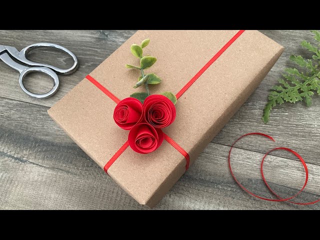 Rolled Rose Gift Topper | Gift Wrapping Ideas
