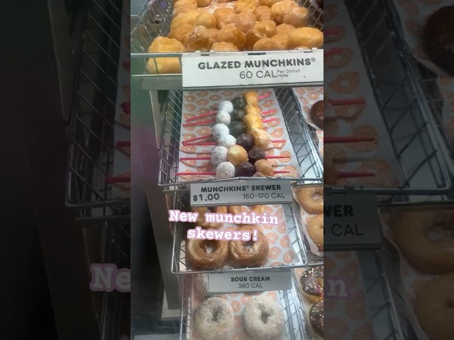 New Dunkin’ Donuts munchkin skewers 😋 #shorts