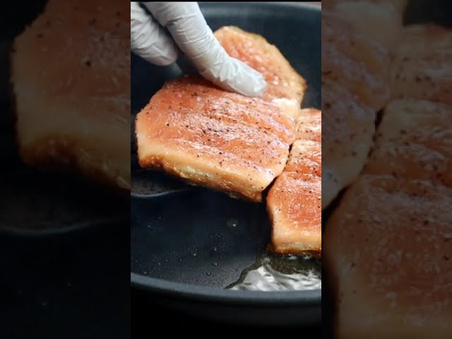 The Best Way to Cook Salmon 😋