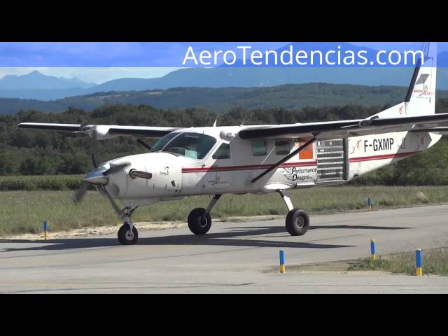 Cessna 208B Grand Caravan (F-GXMP) en el aeródromo de Pamiers-Les Pujols (Francia)