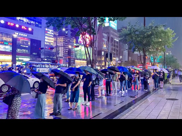 [4K] Walking in the Heavy Rain in Gangnam, Seoul Binaural City Sounds Rain Ambience 서울 강남의 폭우 내리는 밤