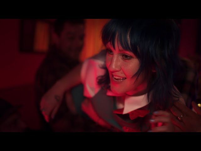 Johanna Warren -  "I'd Be Orange" (Official Music Video)