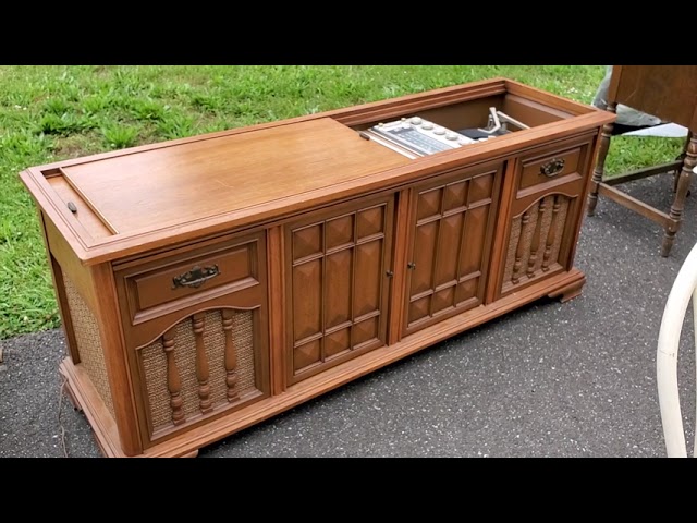magnavox stereo Console for sale
