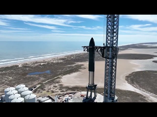 Fly around SpaceX Starship during destacking in amazing drone footage