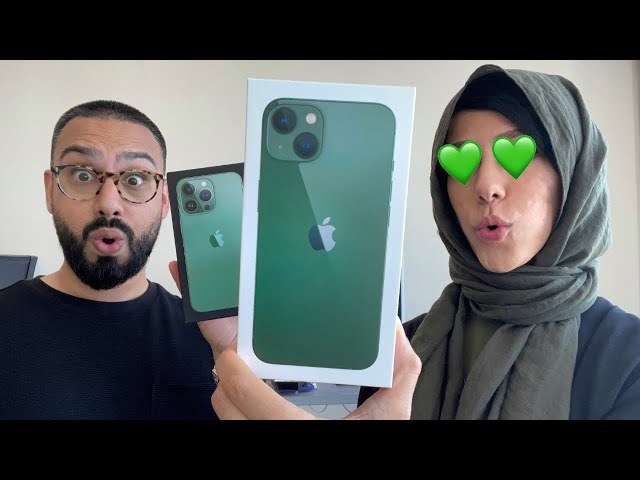 Wife REACTS to Green iPhone 13 and iPhone 13 Pro 💚