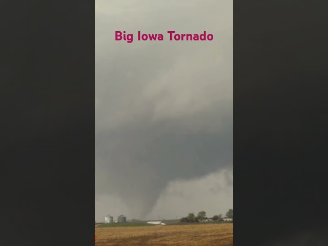 Iowa 4-26-24 #extremeweather #twisters #tornadocrewstormchasers