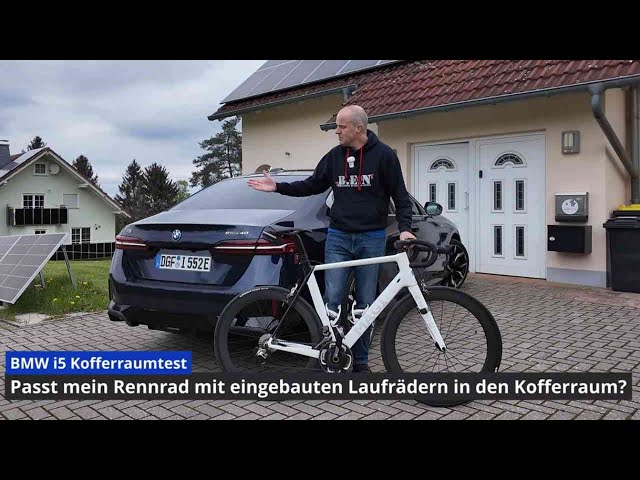 BMW i5 Kofferraumtest: Passt mein Rennrad mit montierten Laufrädern in die Luxus-Limousine?