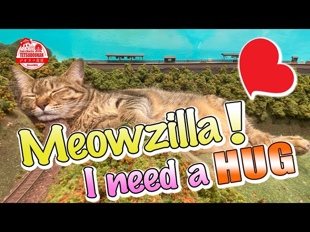 Kittens playing on a diorama are like Godzilla（Meowzilla）