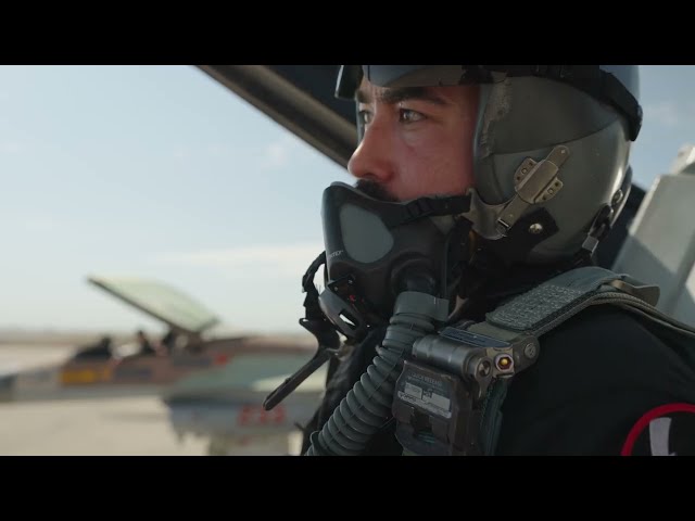 Flying the world's first CIVILIAN F-16