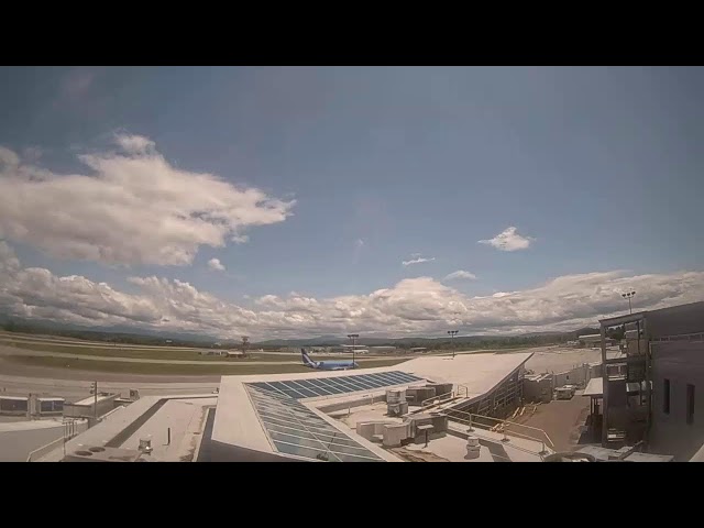 WCAX SkyWatch3 Camera: BTV Airport South