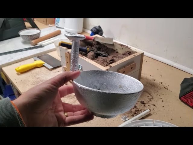 Sand Casting an Aluminum Bowl
