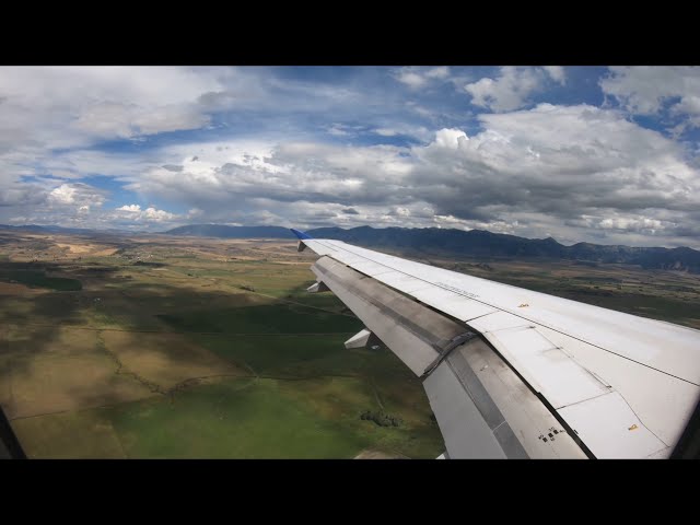 United Airlines A319 stunning turbulent approach into Bozeman I 4K60