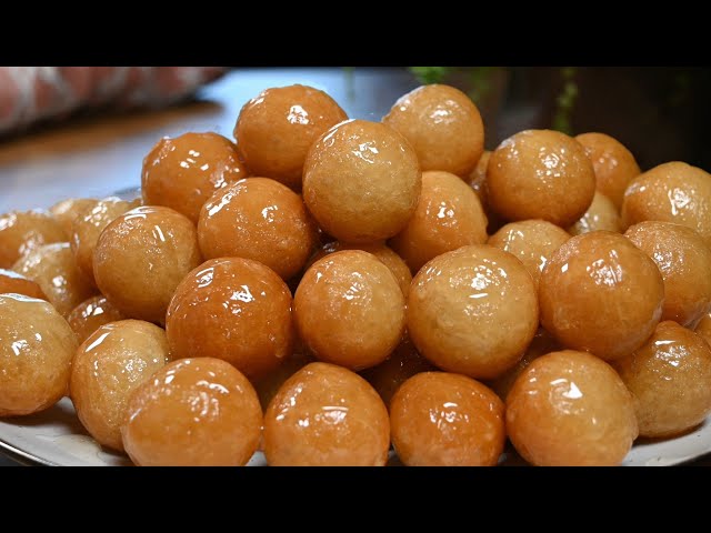Crunchy and Golden Syrup Soaked Doughnut Balls! Lokaimat! Best Recipe!
