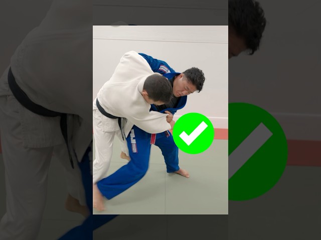 Grip fighting tip left vs right #beginner #dojo #judo #japanesemartialarts