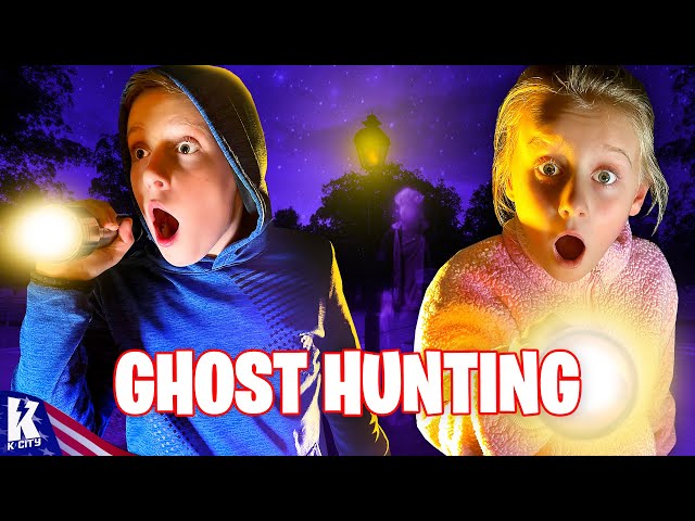 Hunting for Ghosts in Williamsburg, Virginia! K-City Family Vlog