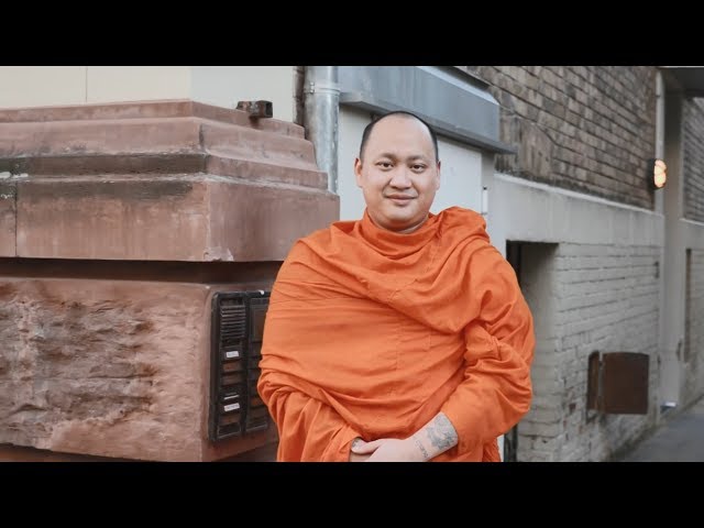 Mensch, Stuttgart - Der buddhistische Mönch
