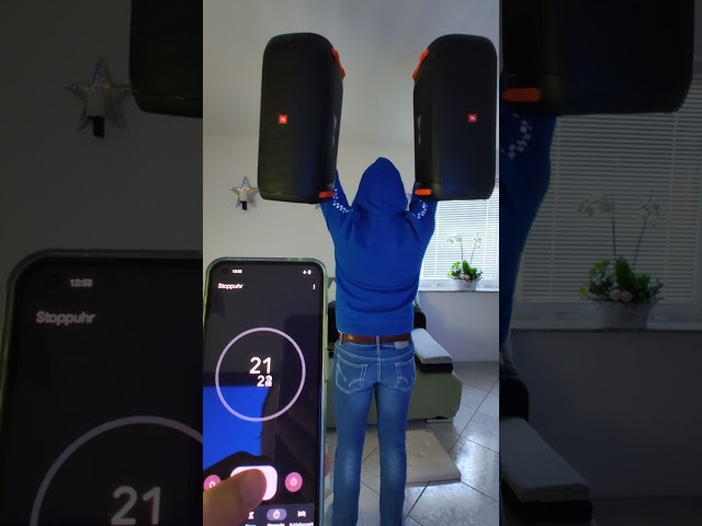 One minute challenge with 2 JBL Partybox 110 i begin first