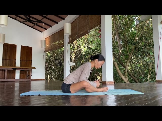 YOGA POSE FOR TIGHT HIPS.
