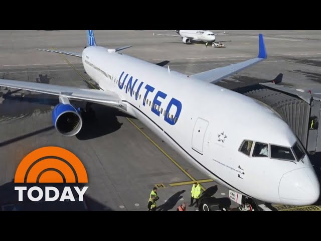 United asks pilots to take unpaid time off, citing plane delivery delay
