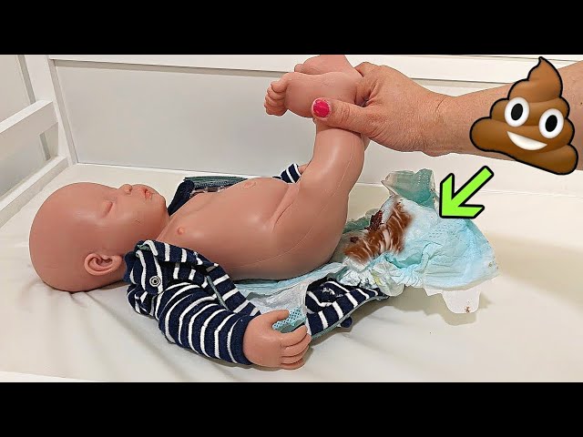 Silicone Baby Brother's Exploding Diaper Change Role Play