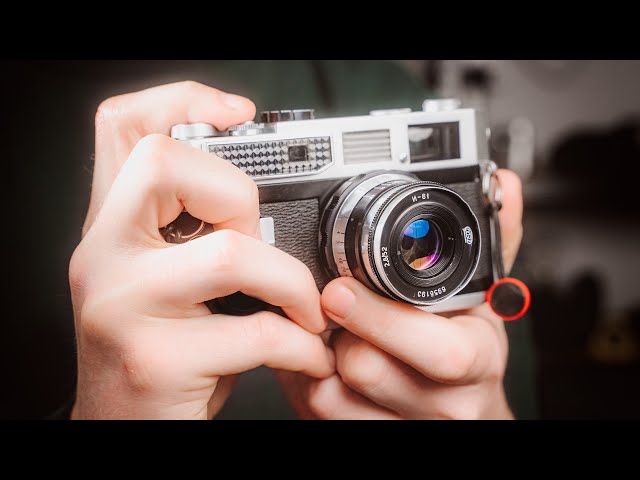 Canon's Old Rangefinder is Truly Magical