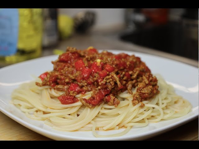 Easy And Delicious Spaghetti Sauce Recipe With Ground Beef!