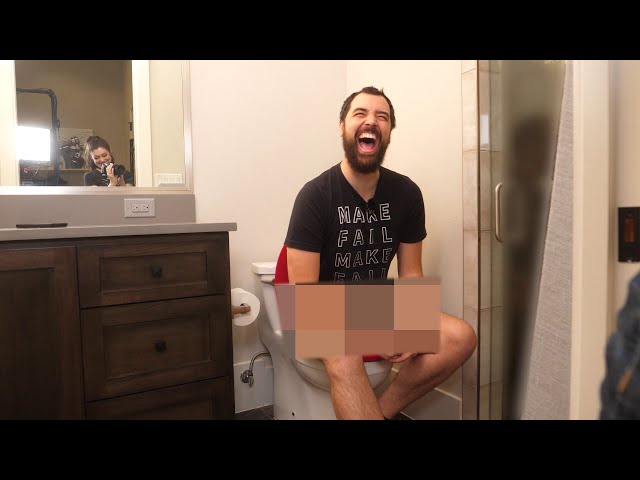 Did Evan actually get naked? (Velvet Toilet Aftershow)