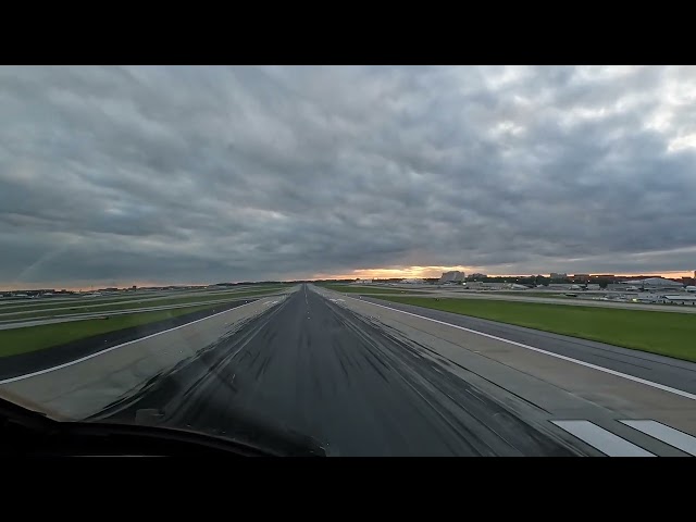 Landing at Hartsfield–Jackson Atlanta International Airport in a Gulfstream G-IV - ATL