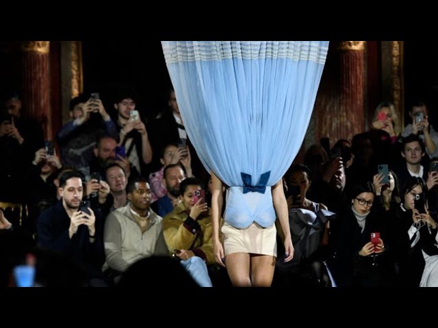 How Victor&Rolf Destroyed Couture Fashion