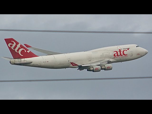 PLANESPOTTING FROM MY HOUSE! Departures from London Heathrow Airport - October 28th 2023 - 4K