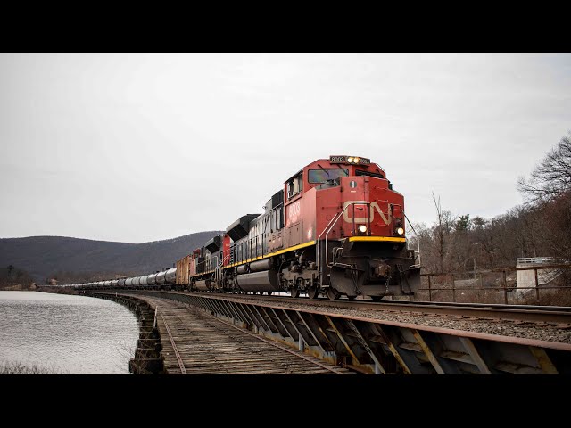CSX, Metro North, and Amtrak action in the Hudson Valley in Feburary 2/11/24