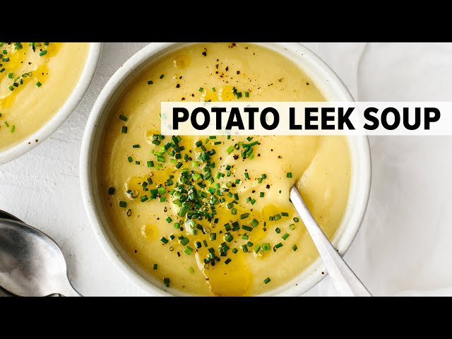 POTATO LEEK SOUP | the coziest vegetarian soup recipe for winter