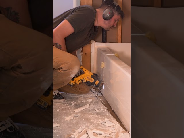 Woodworker Breaks Bathroom