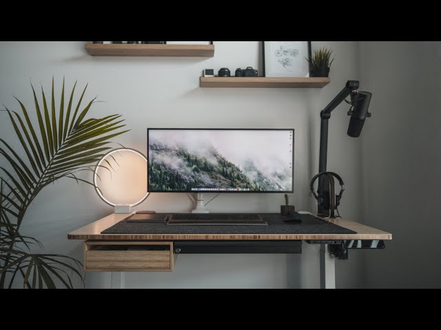 My Ultimate Desk Setup 2020!