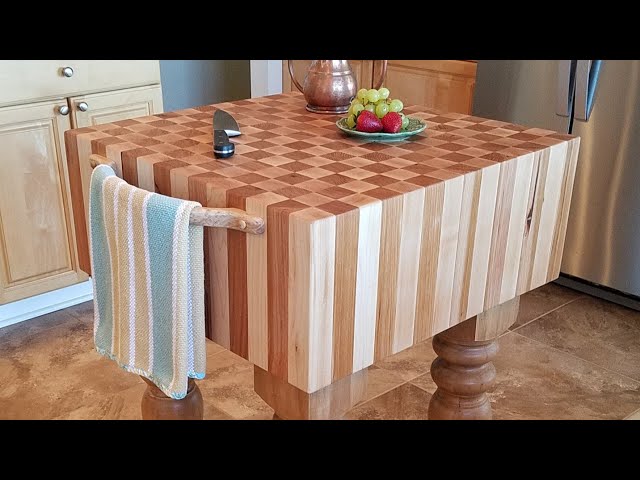 Woodworking...How to Make a Big Beefy End Grain Butcher Block Table #woodworking #butcherblocktable