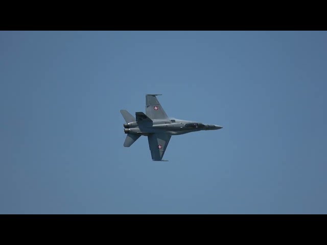 F-18 A POSIEUX FRIBOURG