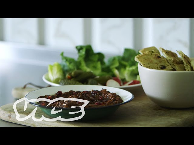 How to Make Vegan Muhammara Dip