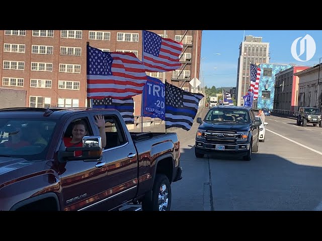 Massive pro-Trump car caravan arrives in Portland after Clackamas mall rally