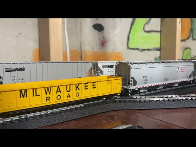 CP 261 with a 3x1x0 Lashup and NS Power on the Layout.