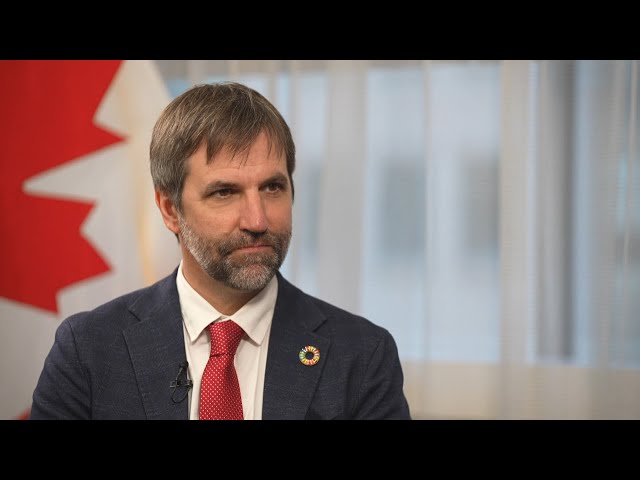 Les Coulisses du pouvoir | Le ministre canadien de l'Environnement, Steven Guilbeault