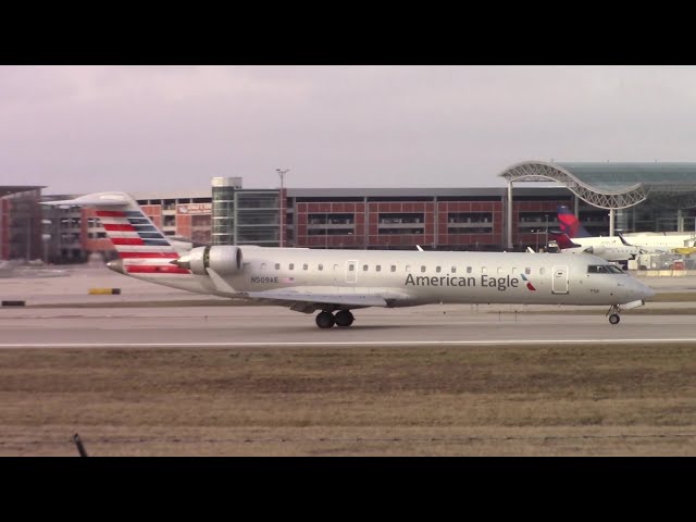 BEAUTIFUL Plane Spotting at Grand Rapids International Airport (GRR)