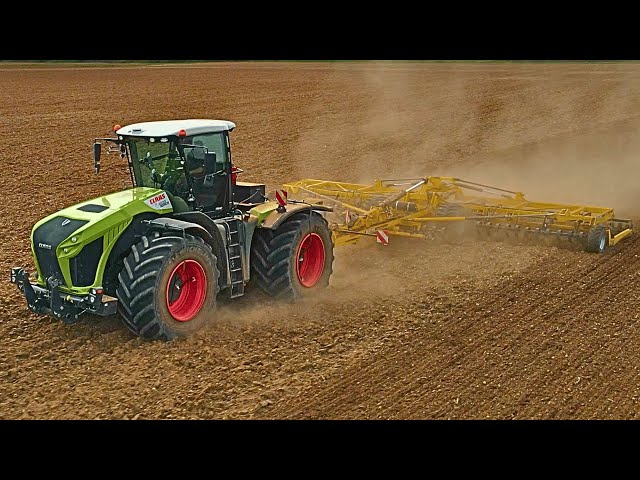 😎 CLAAS XERION 4000 & BEDNAR SWIFTER | Seedbed Preparation 🤠💨 !