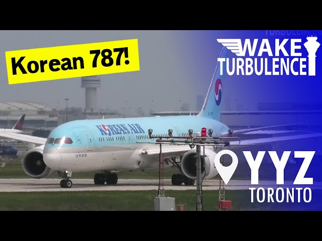 Korean Dreamliner Departure to Seoul from Toronto!