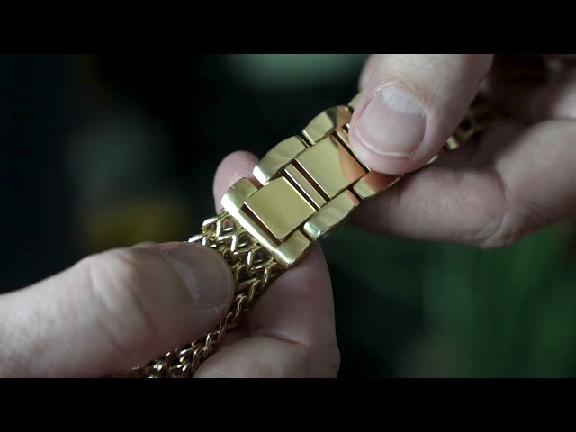 How to remove Links on Buckle & Band Gold Heart/Milanese Apple Watch Straps